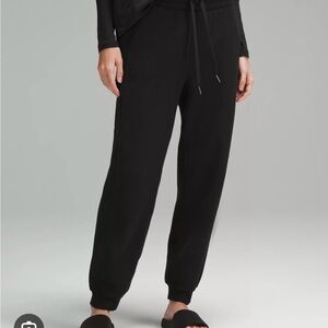 Lululemon Athletica Scuba Black Joggers